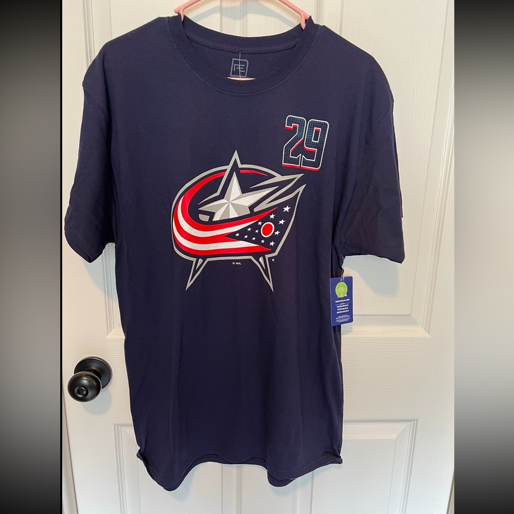 Columbus Blue Jackets #29 Patrick Laine NHLPA tshirt Sz lrg NWT